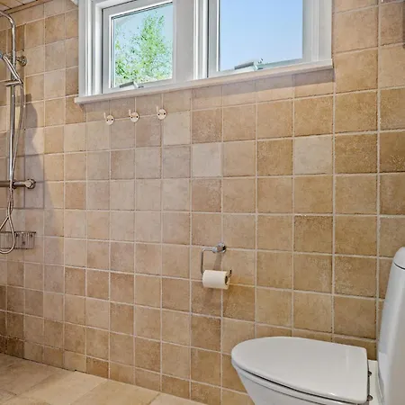 Dom wakacyjny Lovely In With Sauna *