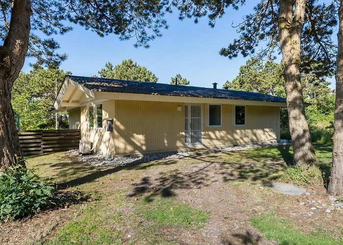 Lovely In With Sauna Дом отдыха *